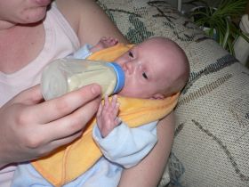 Sept 26/06 - Mommy feeding baby