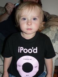 Oct 18/08 - Isabel loves iPods